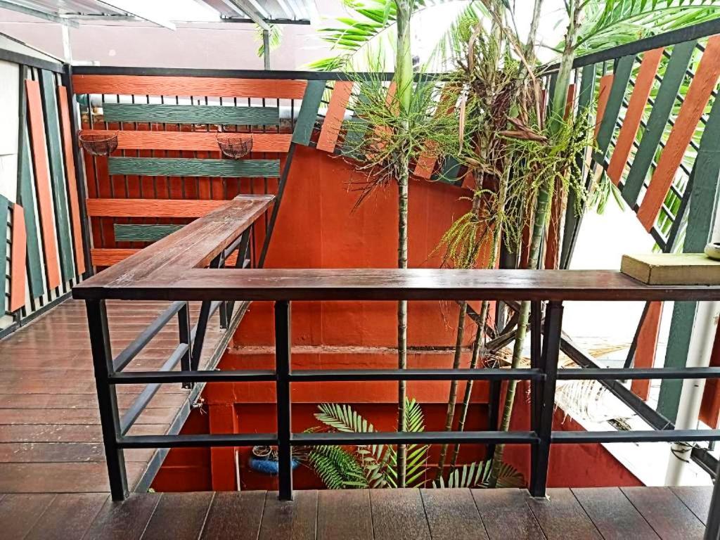 Hotel The Moon House Chiang Mai Exterior foto