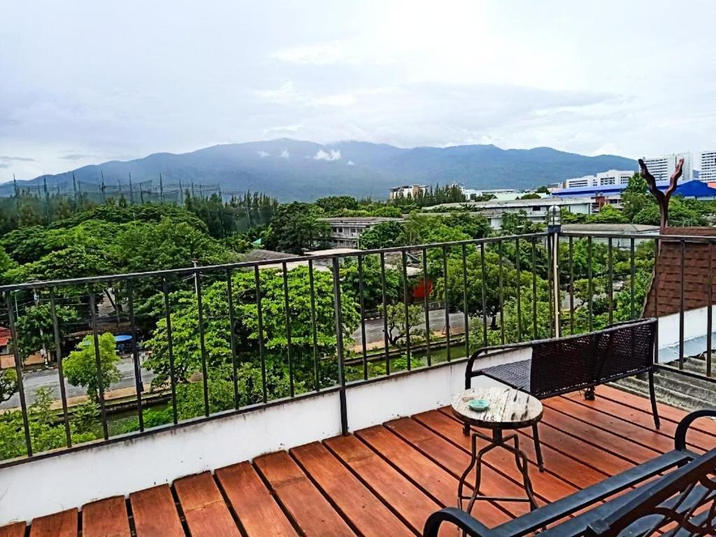 Hotel The Moon House Chiang Mai Exterior foto